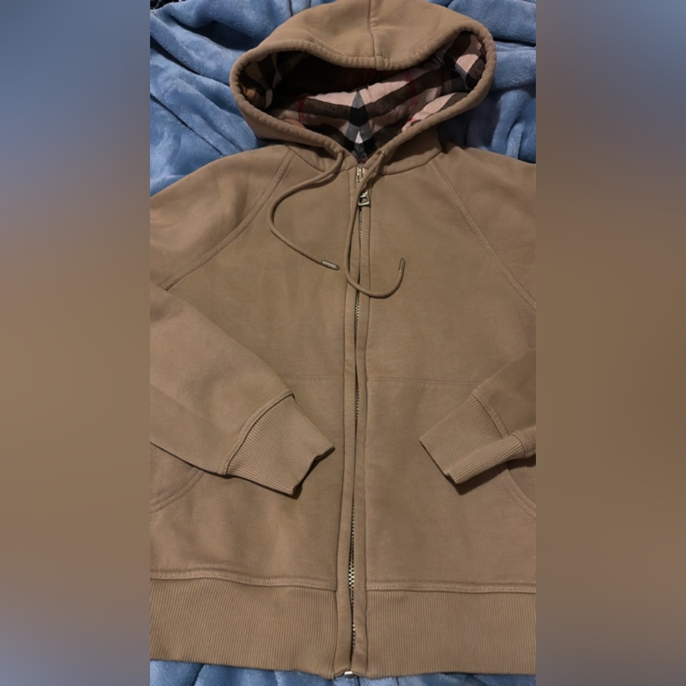 Burberry hoodie tan
